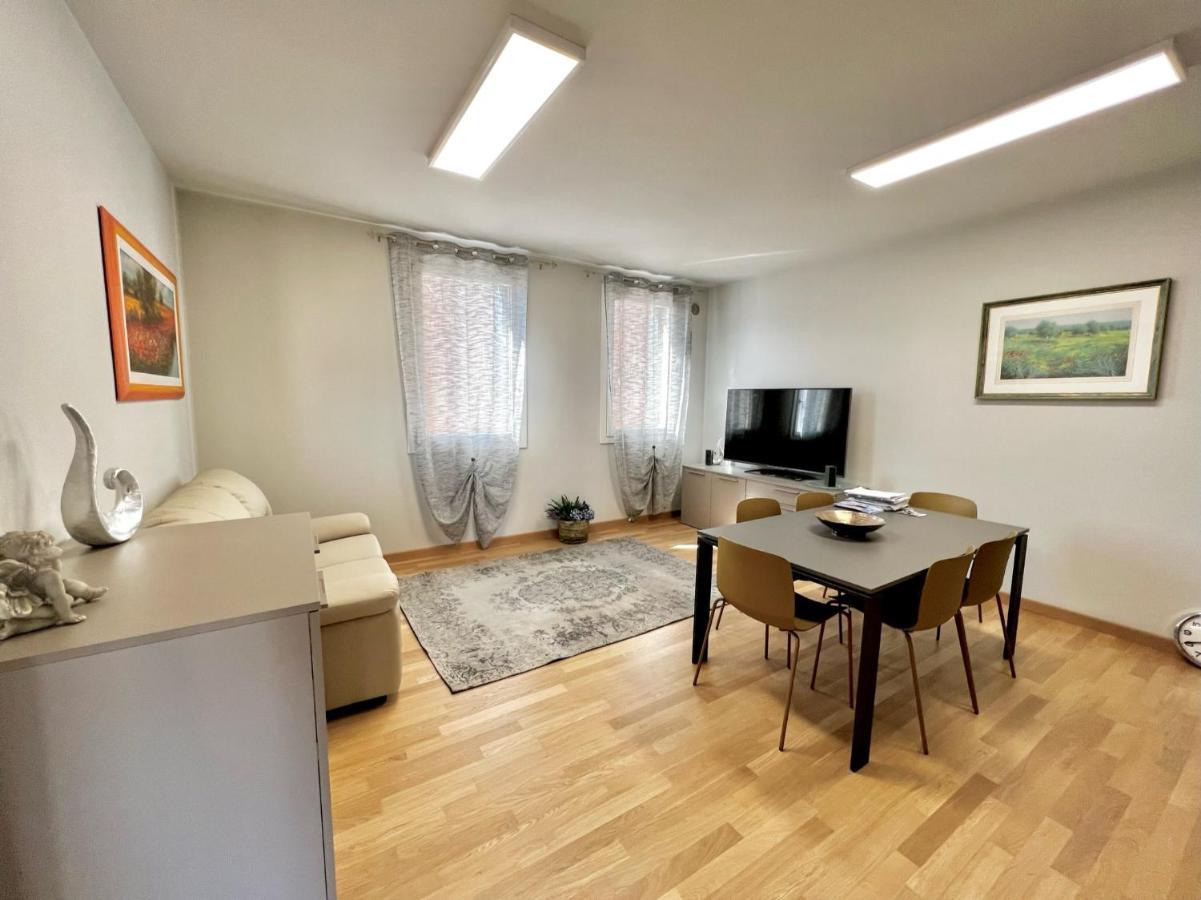 Erman House - Naviglio Riviera Del Brenta Venezia Apartment Доло Екстериор снимка